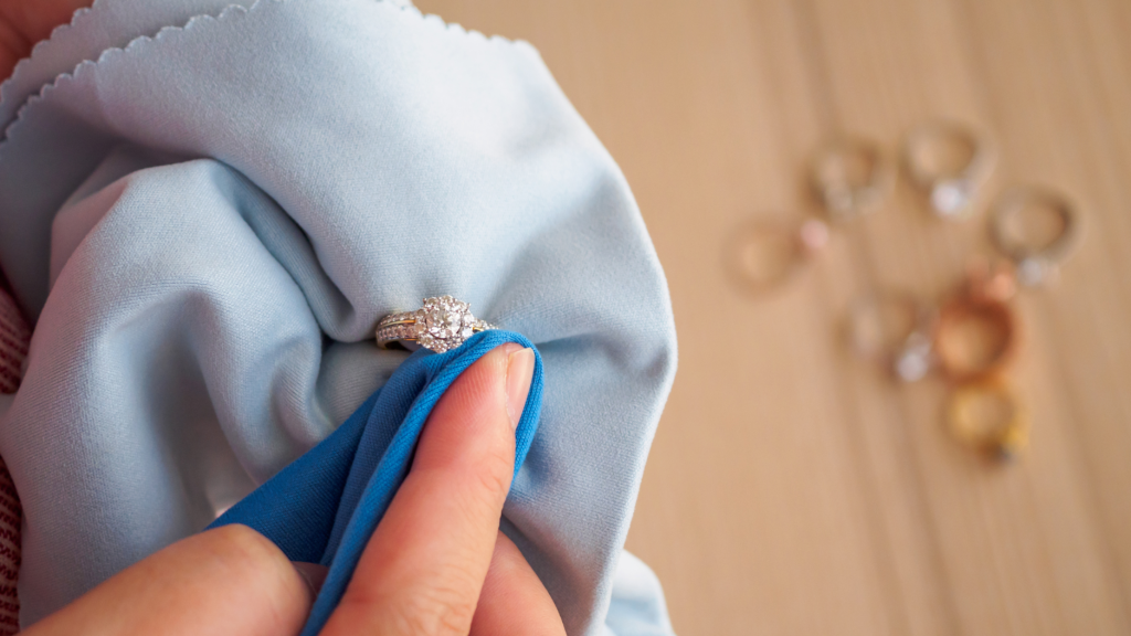 Why Jewelry Tarnishes: Understanding the Causes and How to Prevent It. Image Source: Canva
