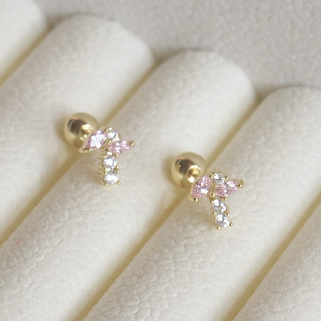 Dew Studs