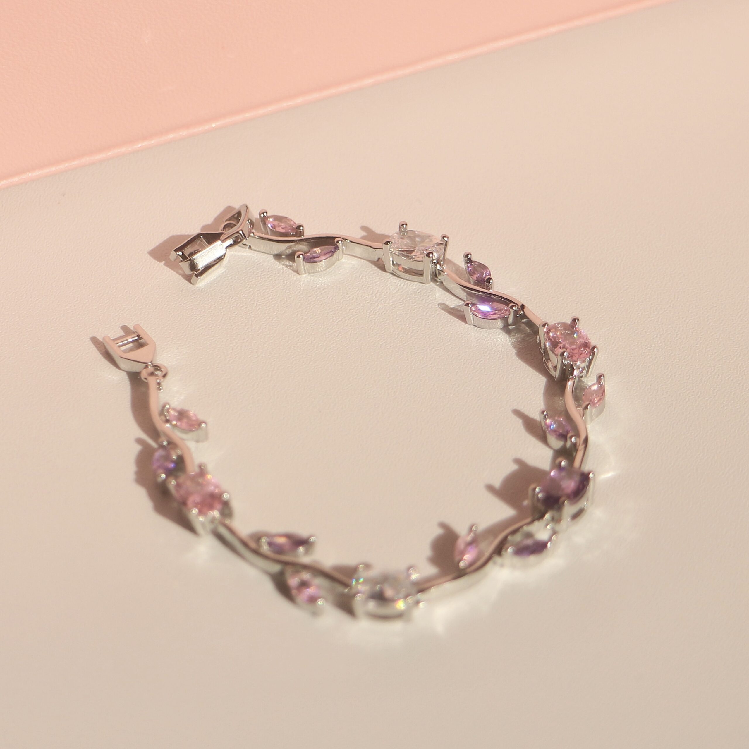 Delphine_Bracelet_01