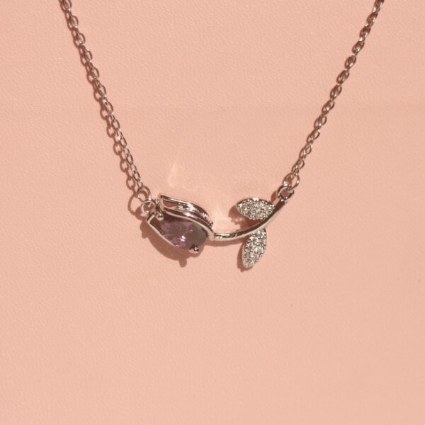 Lara Tulip Necklace