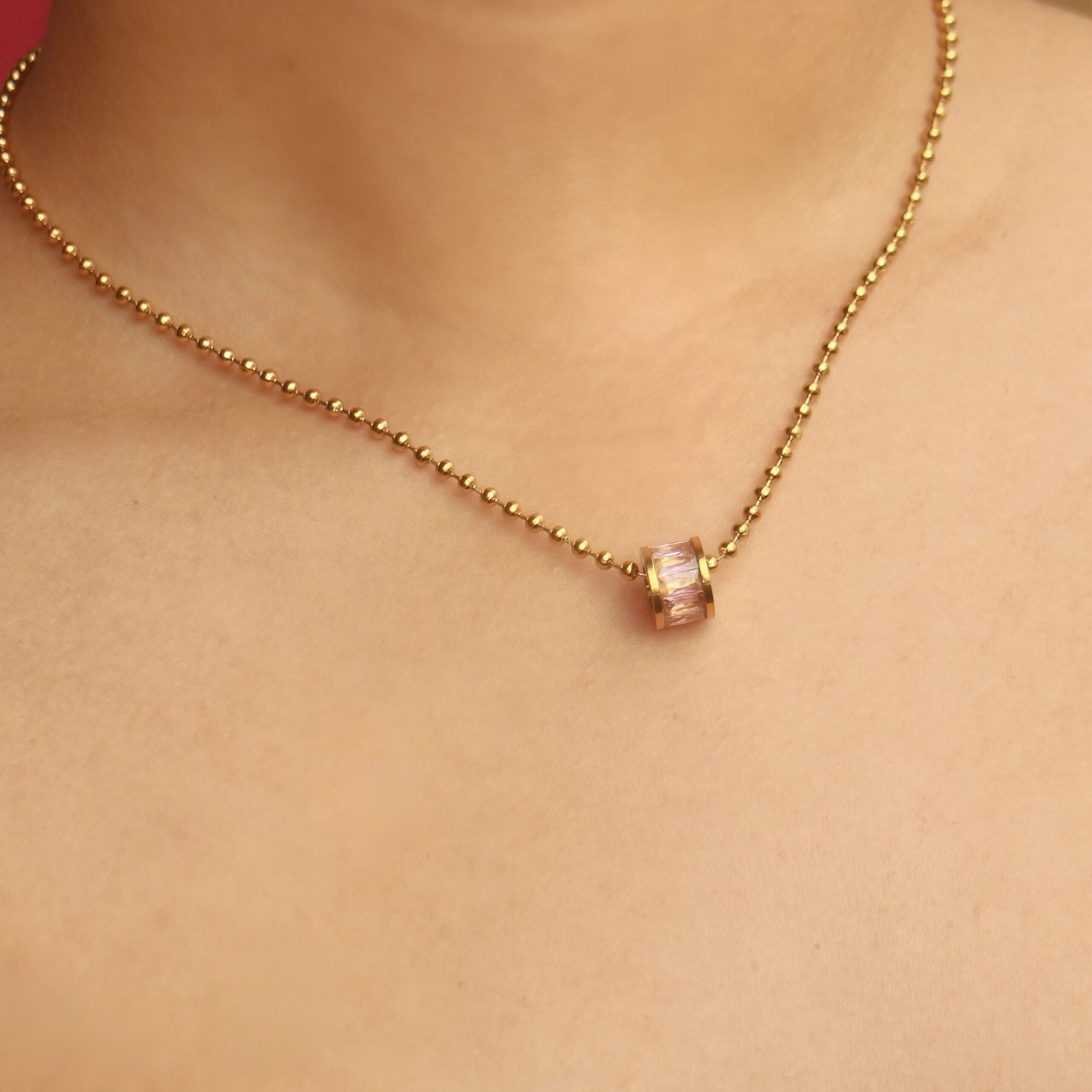 Nadia_Barrel_Necklace_02